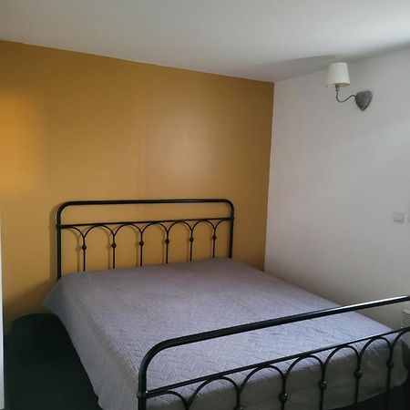 Appartement Avec Exterieur Aigues-Mortes Bagian luar foto